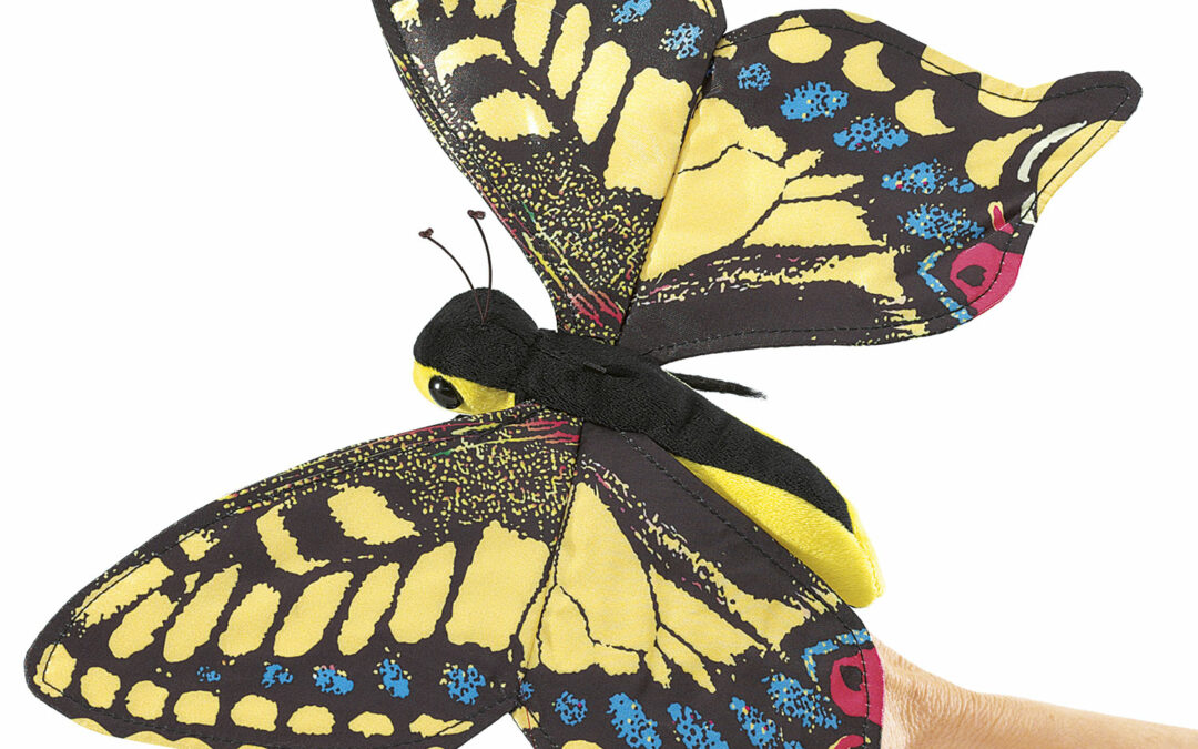 Mariposa Papilio machaon. Marioneta de mano